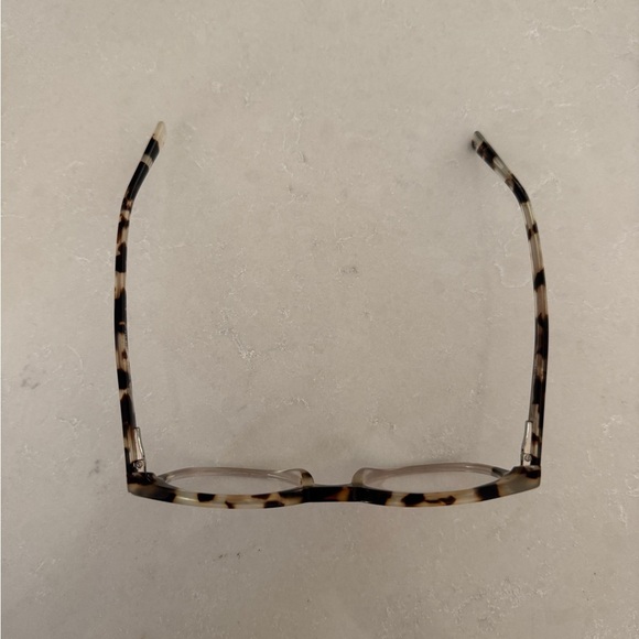 Otis + Grey Tortoise Shell Eyeglasses | Pink and Brown - Picture 5 of 5